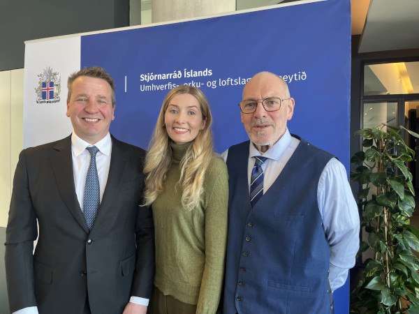 Gudlaugur Thor Thordarson Asmundur Fridriksson and Gunnlaug Helga Asgeirsdottir