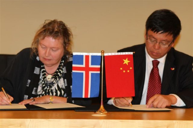 Signing of an MoU between the University of Iceland and the Polar Research institute of China