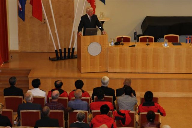 President Grímsson giving his closing remarks at the second China-Iceland symposium